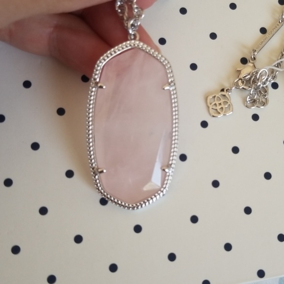 Kendra Scott Rae necklace in Rose Quartz - Picture 2 of 4